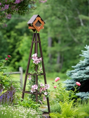 Diamond Bird Feeder Obelisk