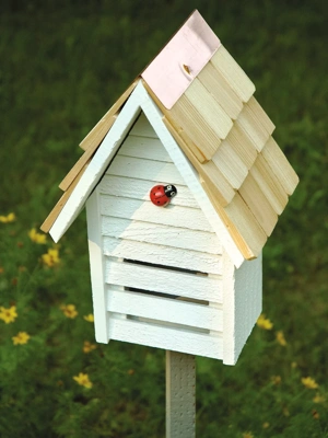 Heartwood Lady Bug Loft Bug House