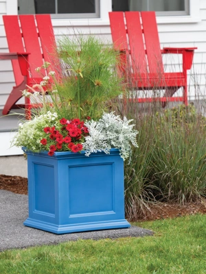 Fairfield Square Planter, 20" x 20"