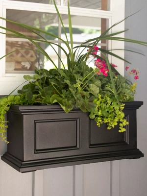 Fairfield Self-Watering Window Box, 2’