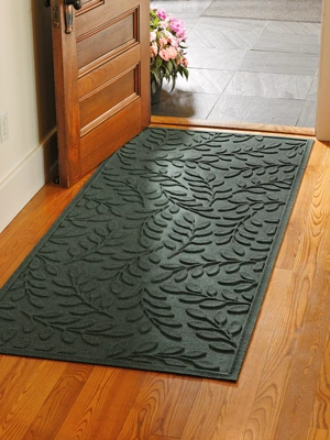 Laurel Leaf Water Glutton Runner Mat, 35 x 84 Evergreen - Evergreen - Gardener's Supply Company