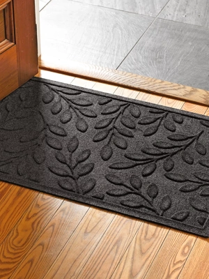 WaterHog Laurel Leaf Doormat, 23" x 36"