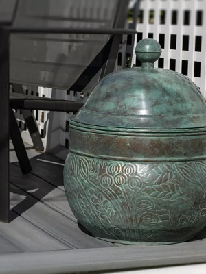 Key West Hose Pot with Lid
