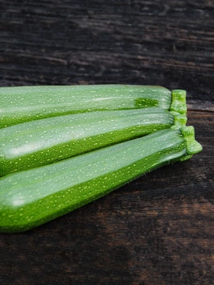 Dark Green Zucchini Organic Seeds