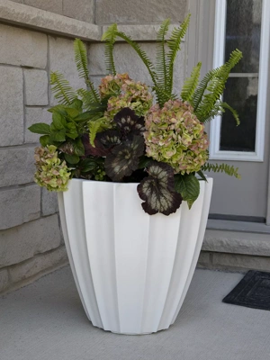 Sedona Round Planter, 18" Diameter