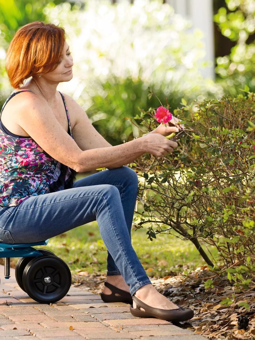 Swivel best sale garden seat