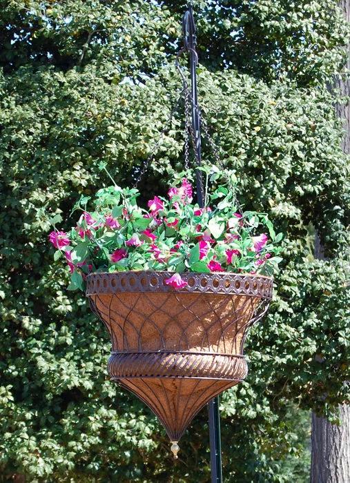 Griffith Creek Parasol Hanging Planter | Gardener's Supply