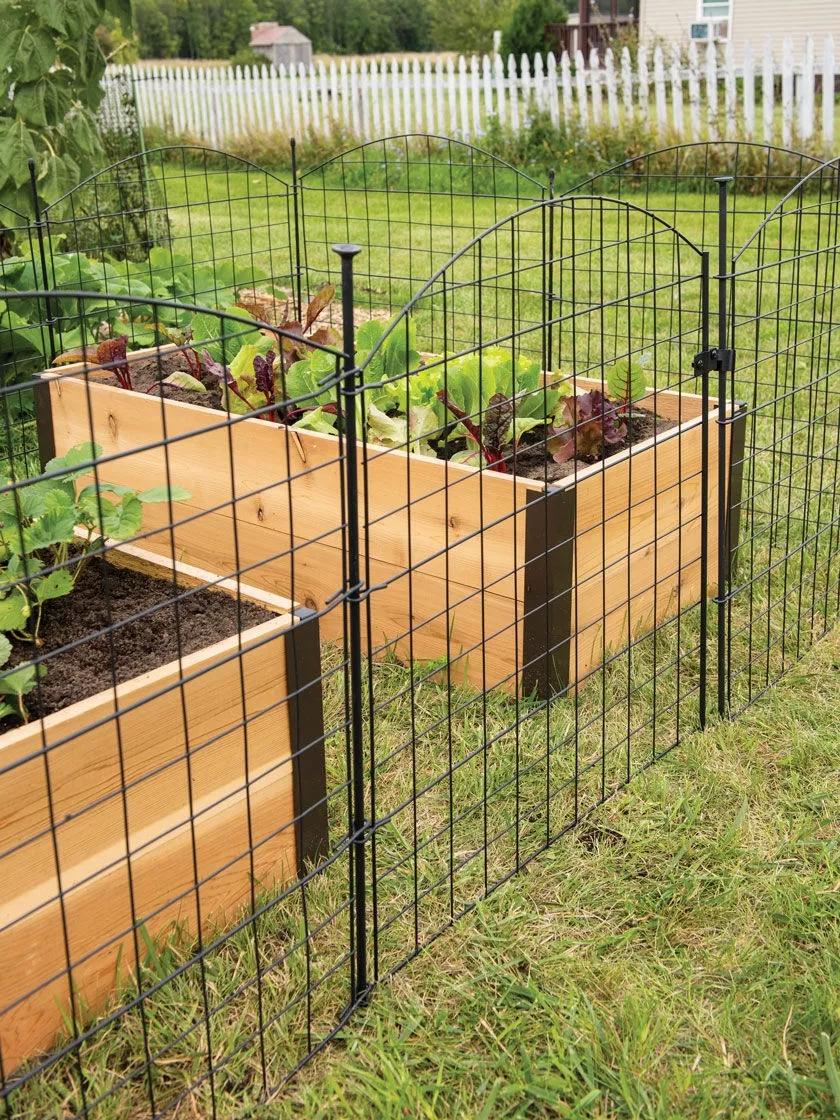6 Panel Critter Fence With Gate Gardeners Supply