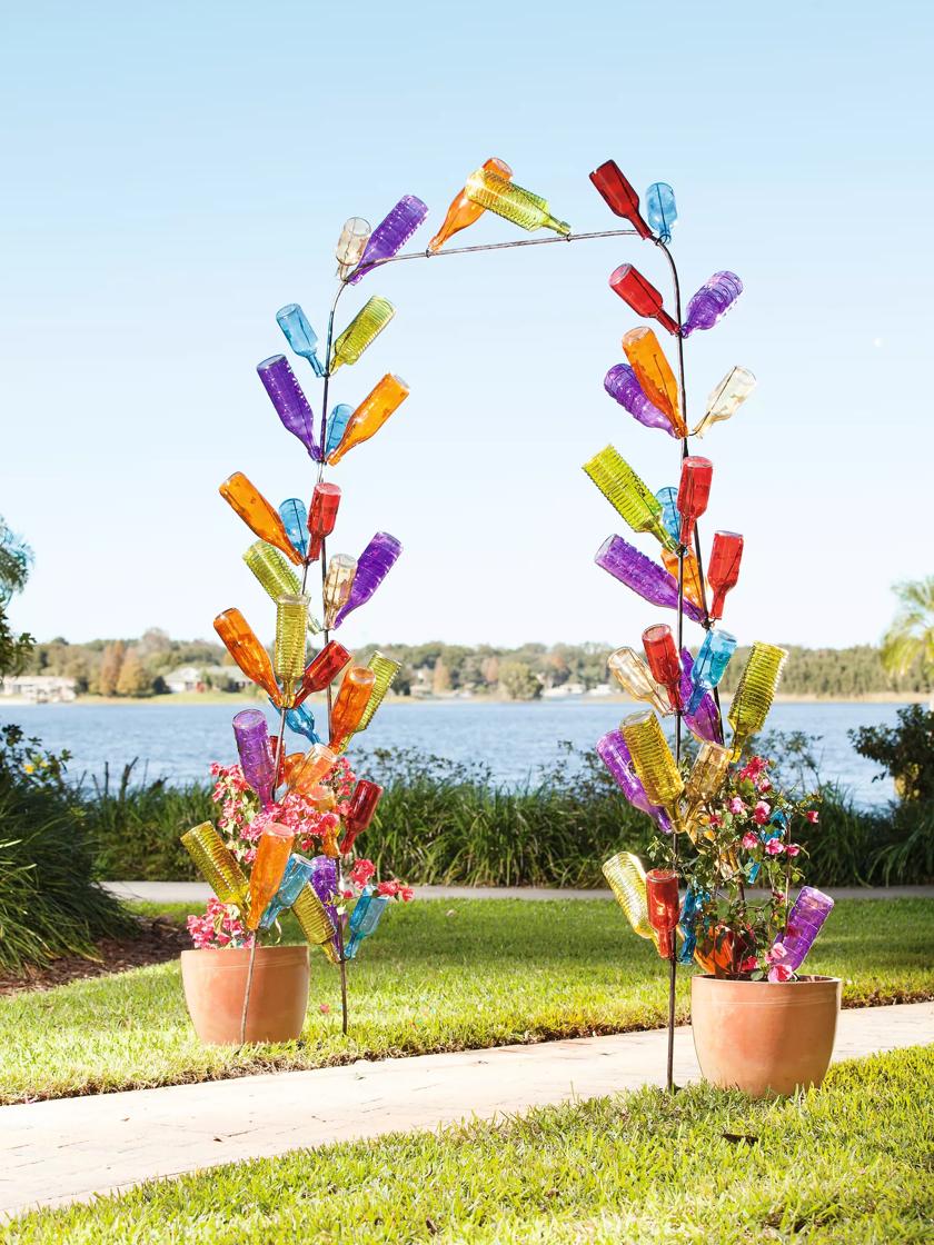 Bottle Tree Garden Art - Tips On Making A Bottle Tree For Garden