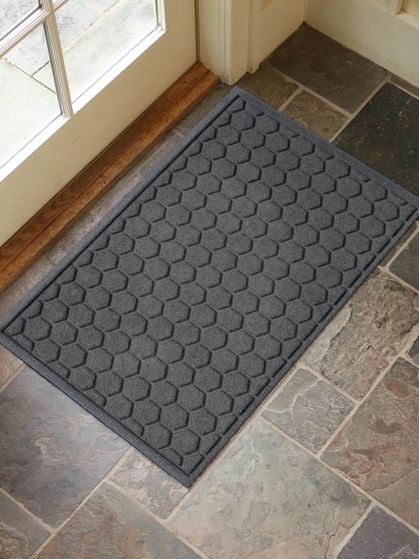 Thirsty Dots Light Grey Doormat