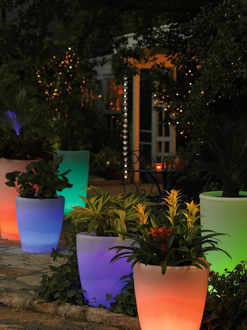 Solar Illuminated Planter Tall 32