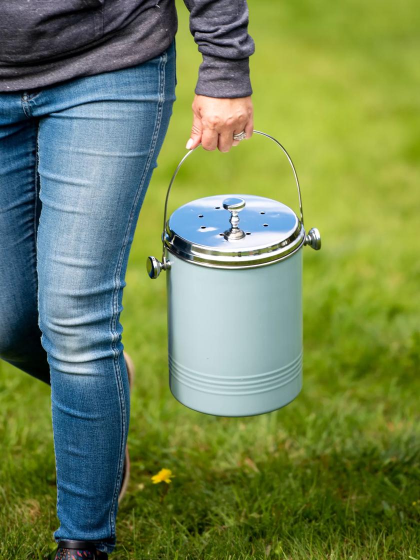 How To Use Your Stainless Steel Compost Bin 