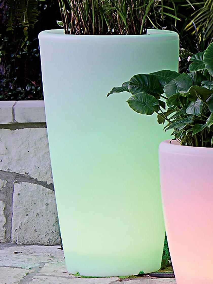 lighted flower pots and planters