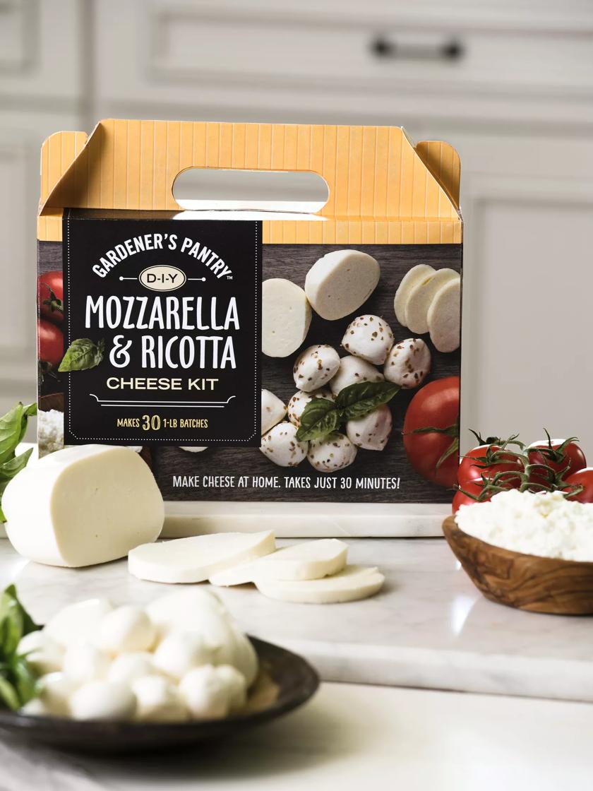 Mozzarella Cheesemaking Kit, Cookbooks and MORE : Mozzarella Company