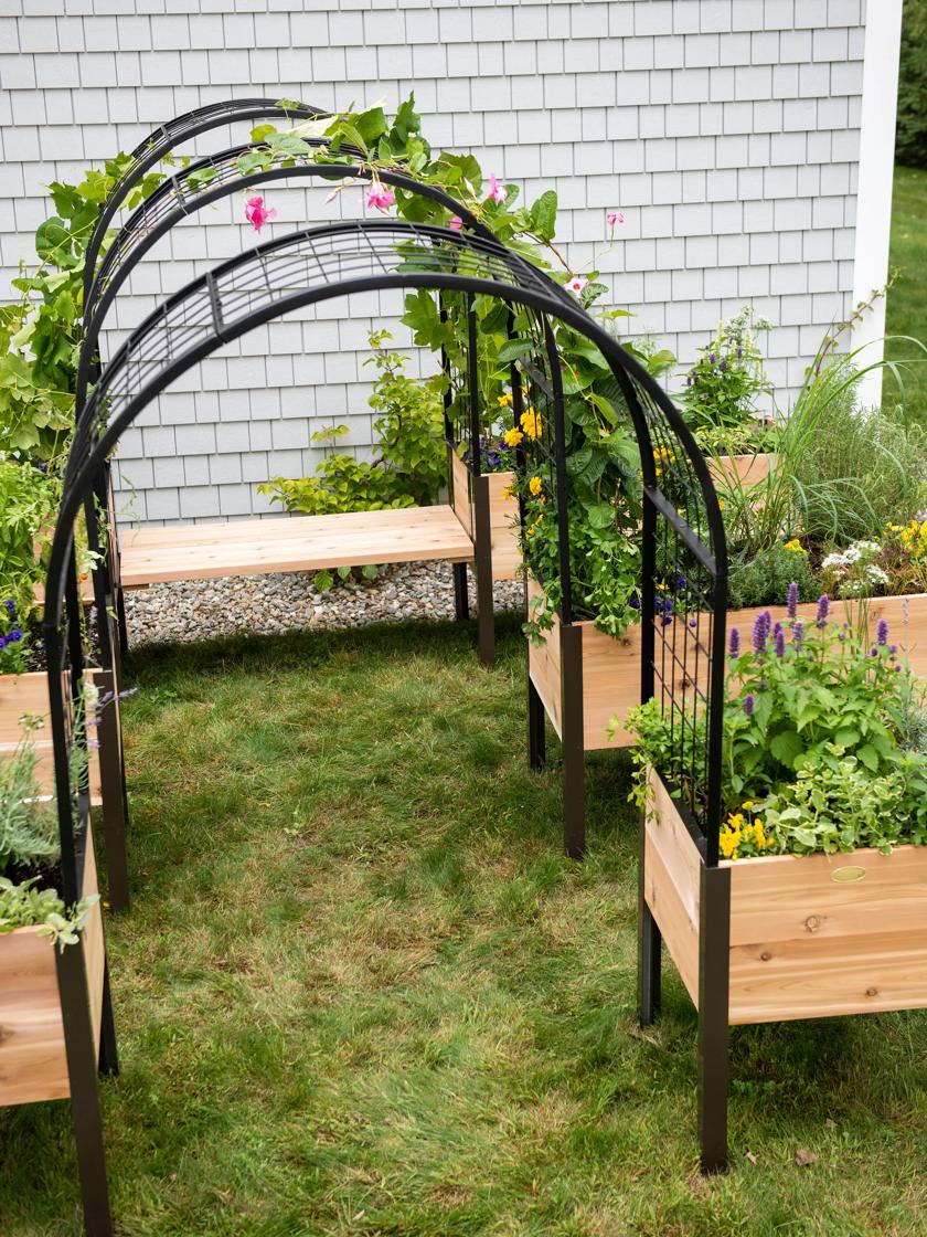  The Lakeside Collection Self Watering Vegetable Planter Box  with Trellis on Wheels - Mobile Garden : Patio, Lawn & Garden