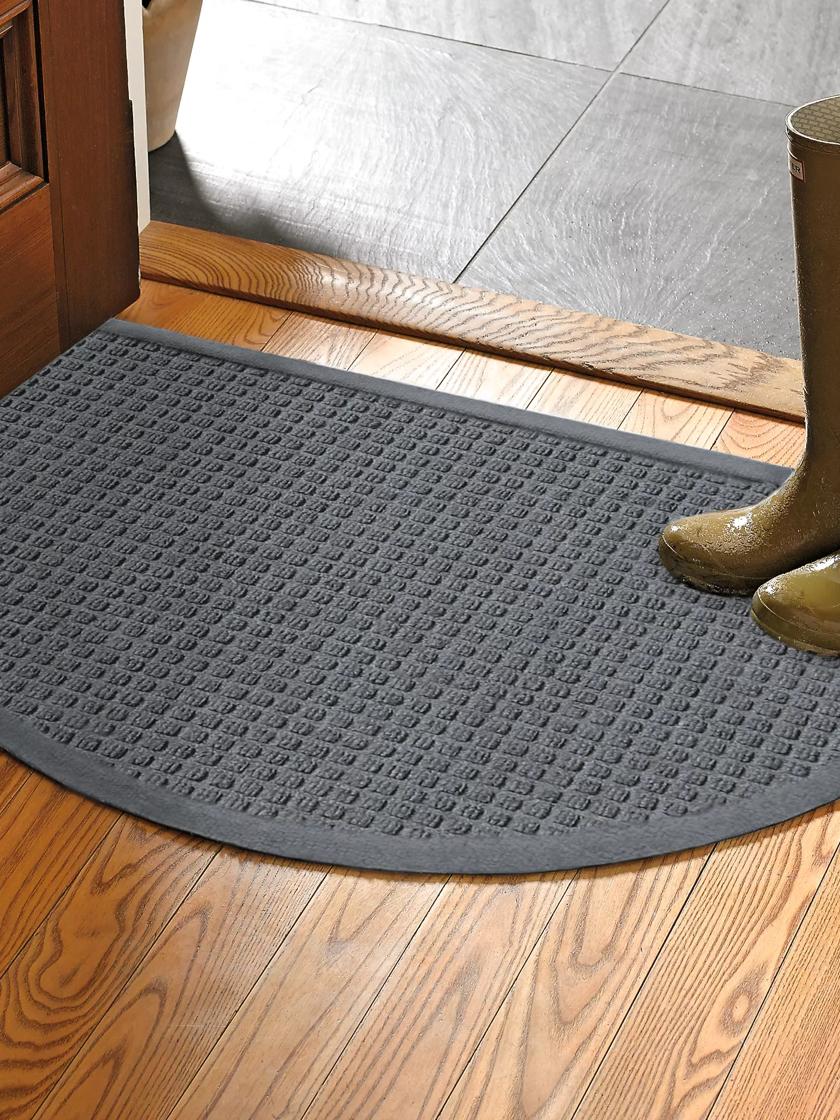 Waterhog Aqua Shield Argyle Doormat Color: Charcoal, Mat Size: Semi-Circle 24 x 39