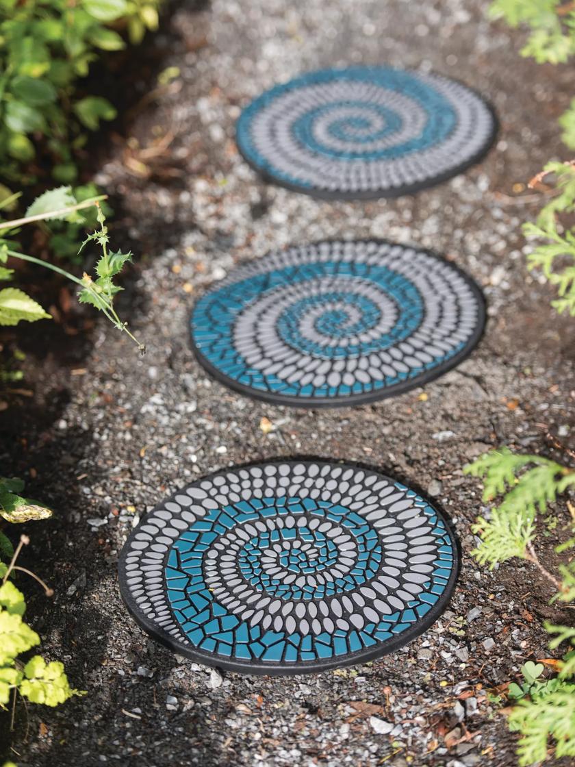 Mosaic Leaf Stepping Stone Kit