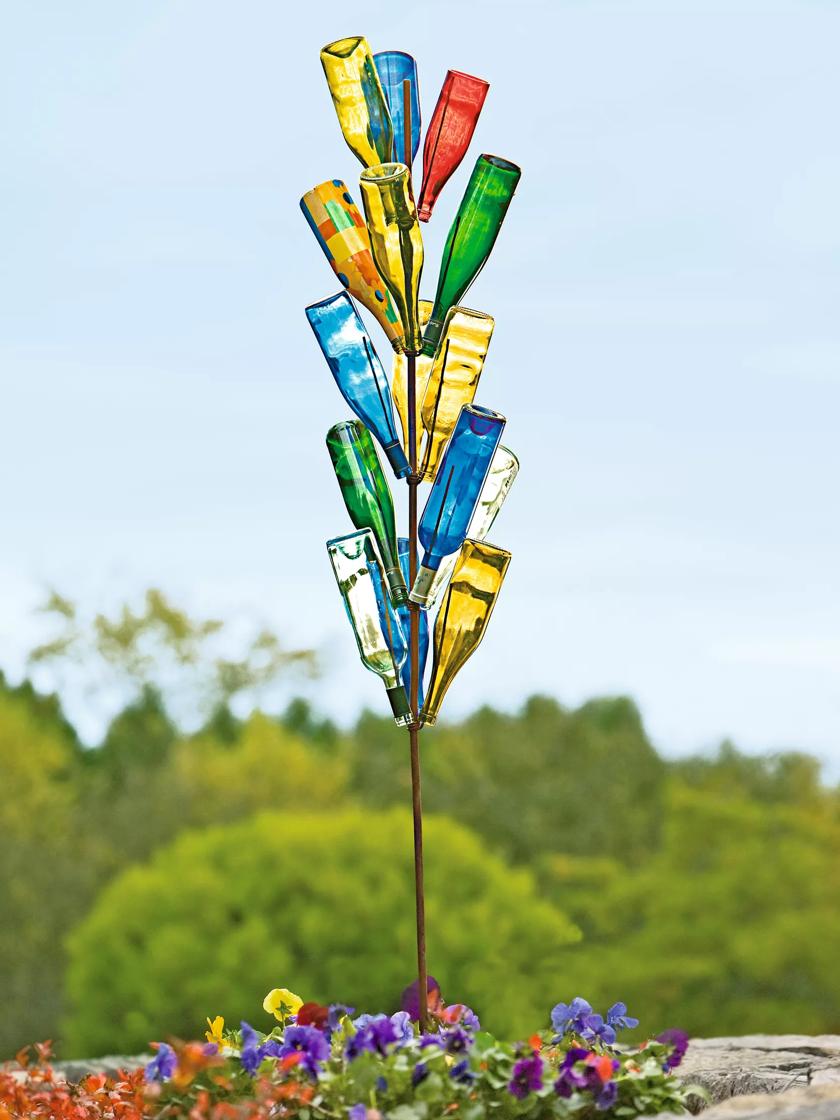 Bottle Tree, Bottletree, Wine Bottle Tree | Gardener&rsquo;s Supply